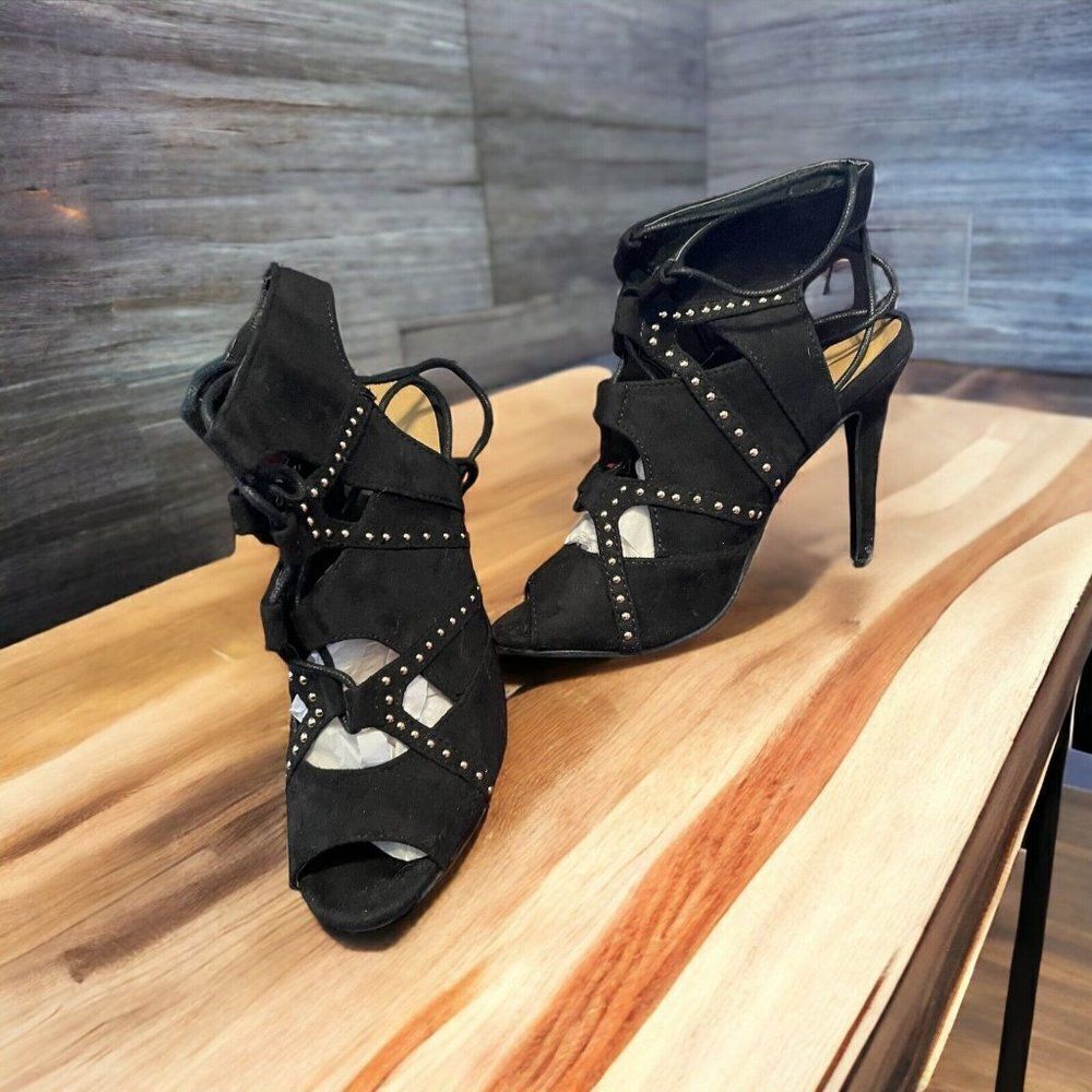 Forever brand women's black studded strappy shoes size 7.5